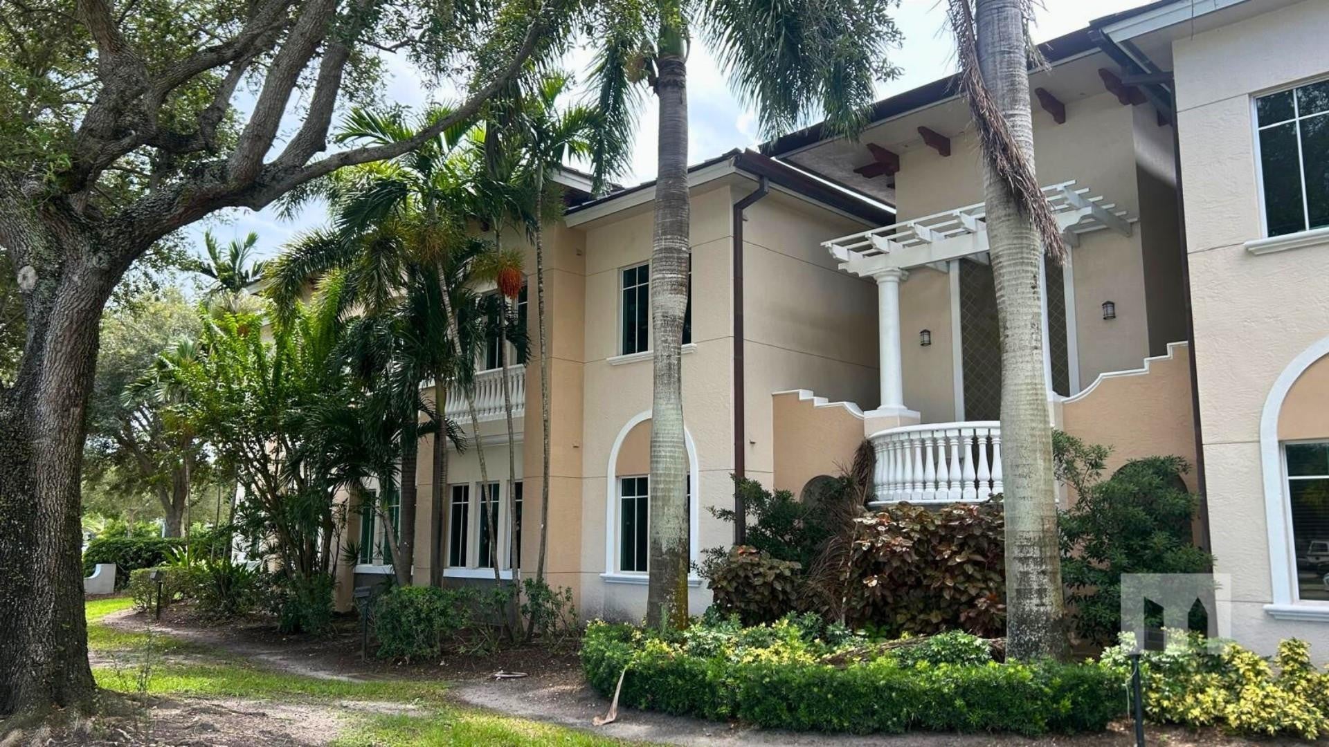 160 CONGRESS PARK Drive 111