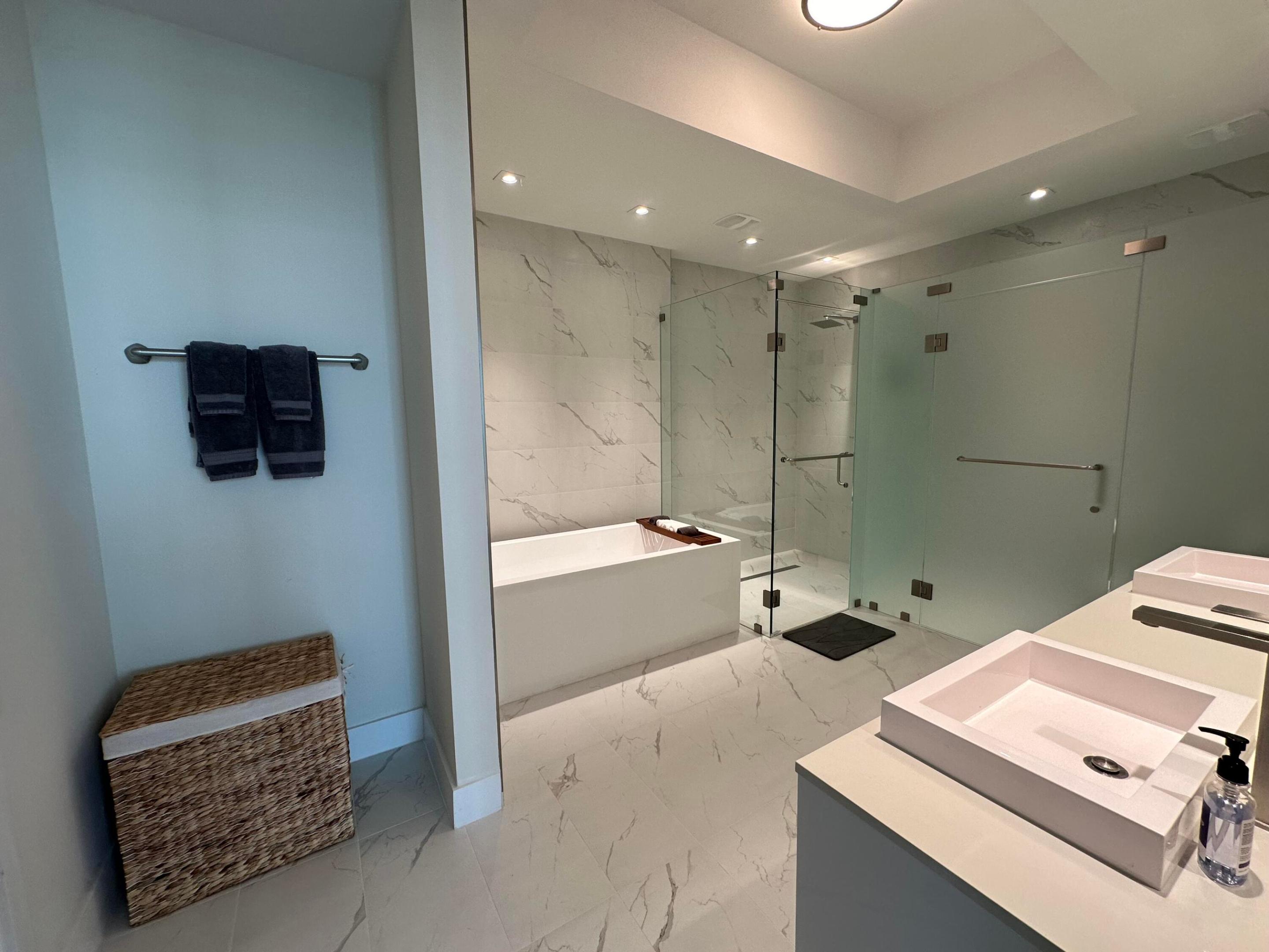 AMRIT OCEAN RESORT CONDO - Residential
