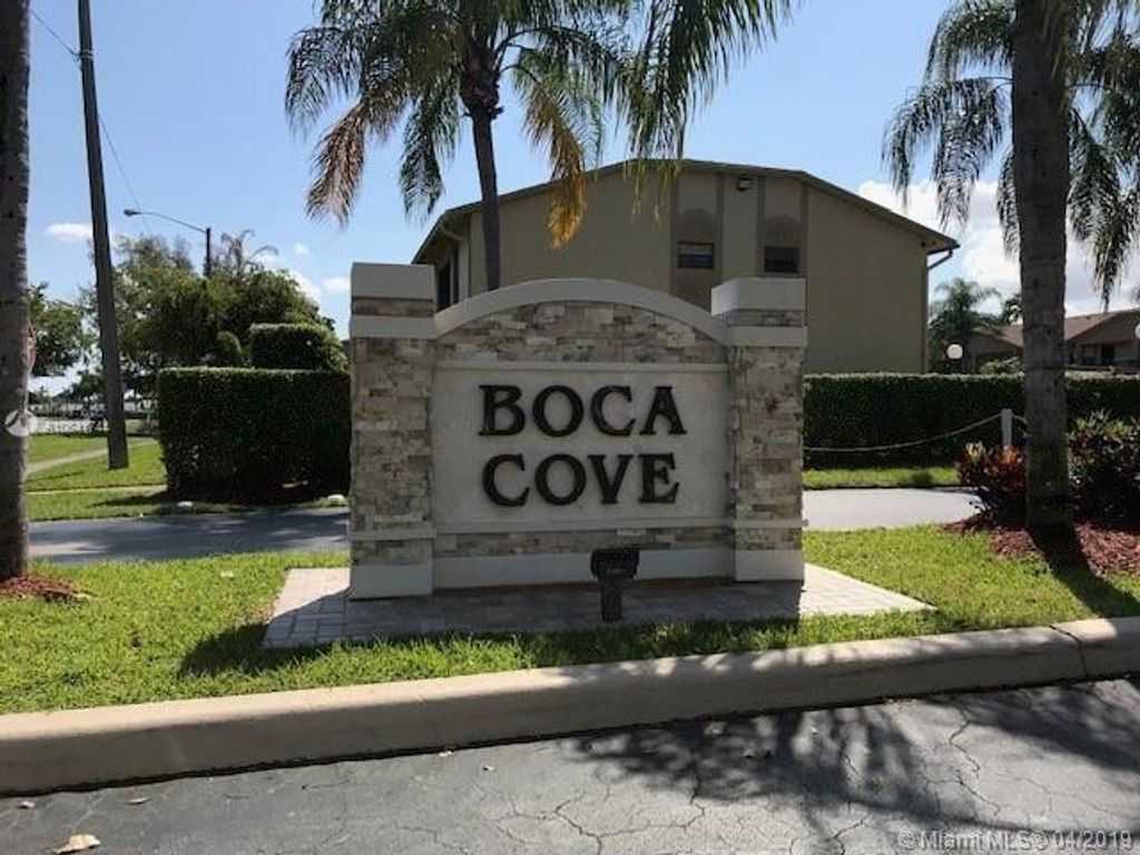 Photo of 9466 Boca Cove Circle #315, Boca Raton, FL 33428 (MLS # F10508254)