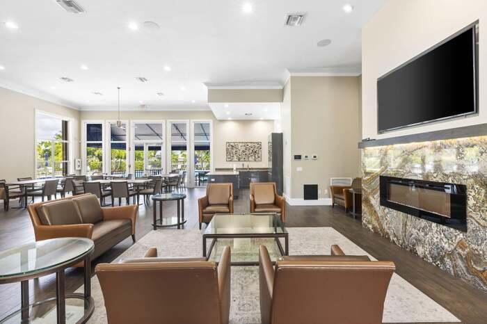 BOCA FALLS THE ESTATES - Residential