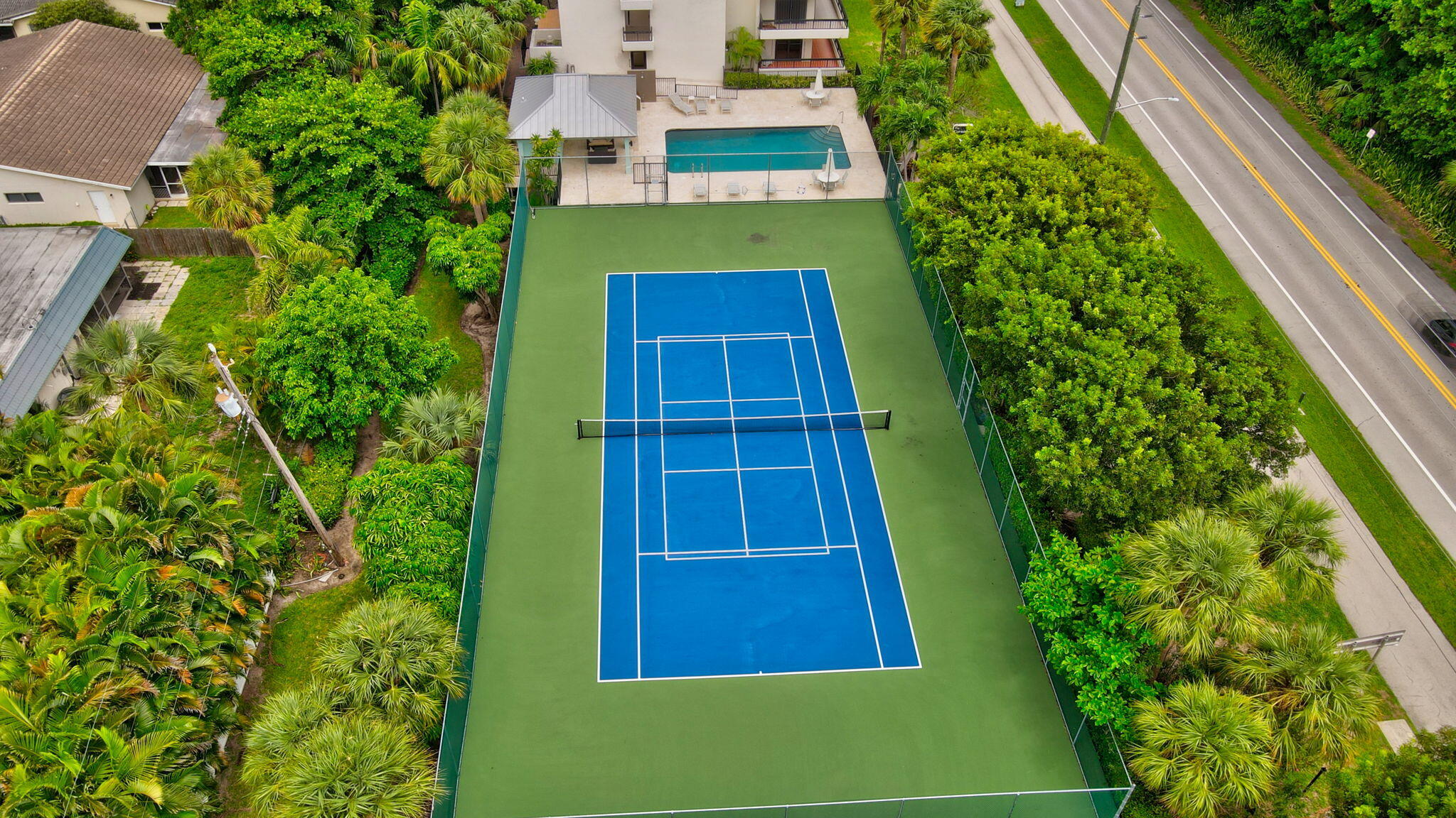 CORNICHE CONDO - Residential