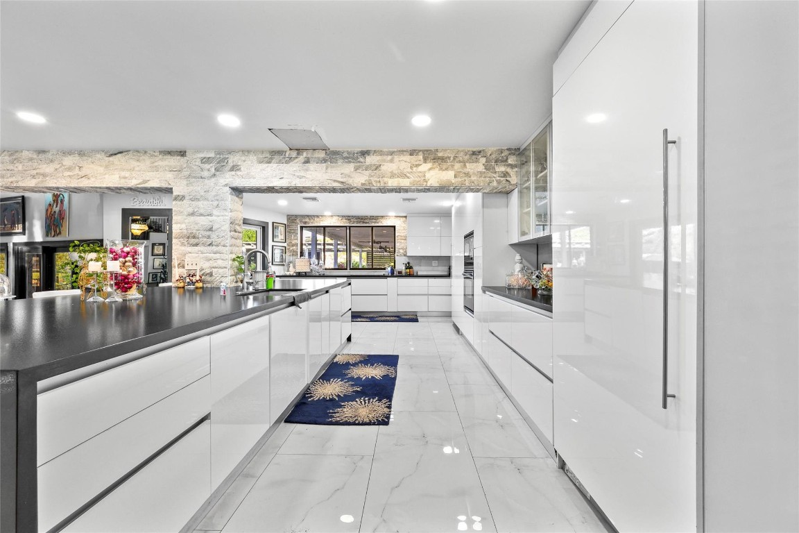 Running Brook Hills 70-23 - Residential