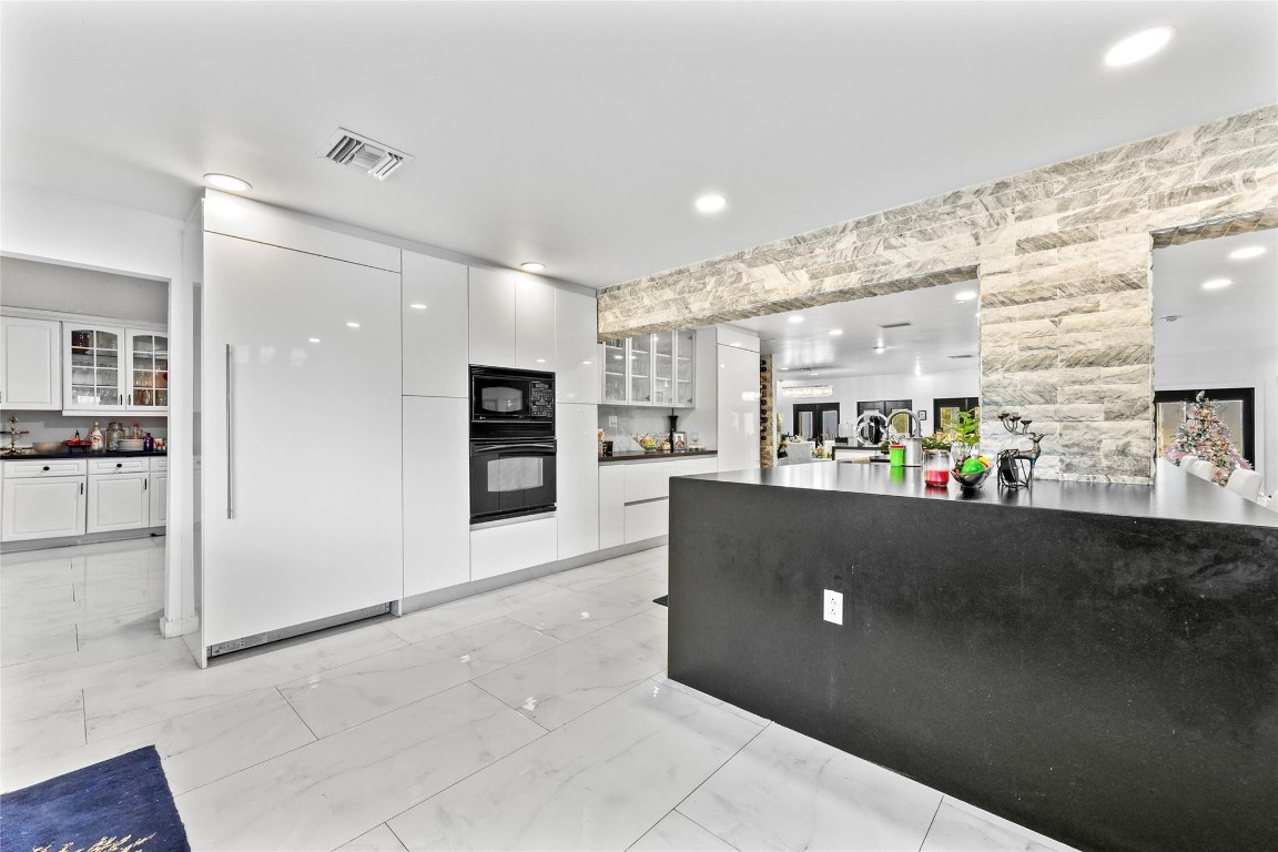 Running Brook Hills 70-23 - Residential