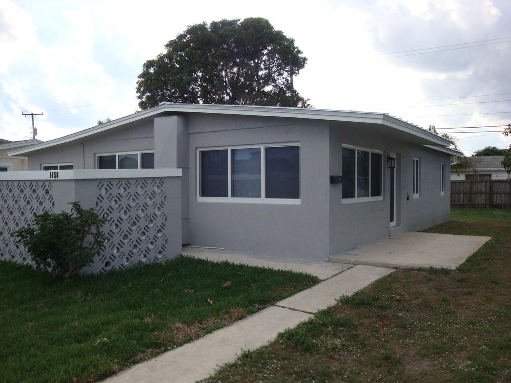Photo of 1458 7th Street, West Palm Beach, FL 33401 (MLS # R11048043)