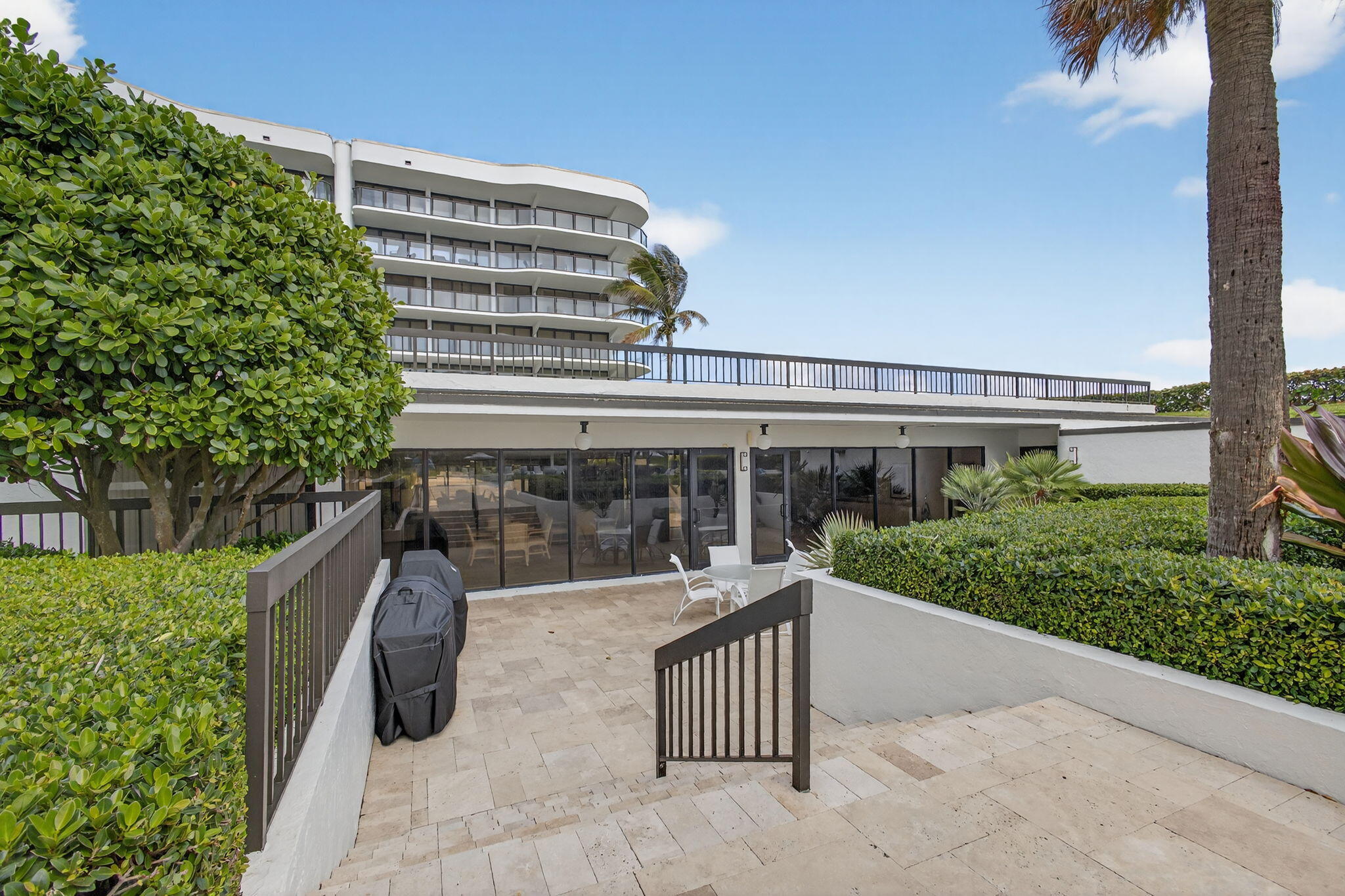 HALCYON OF PALM BEACH - Residential