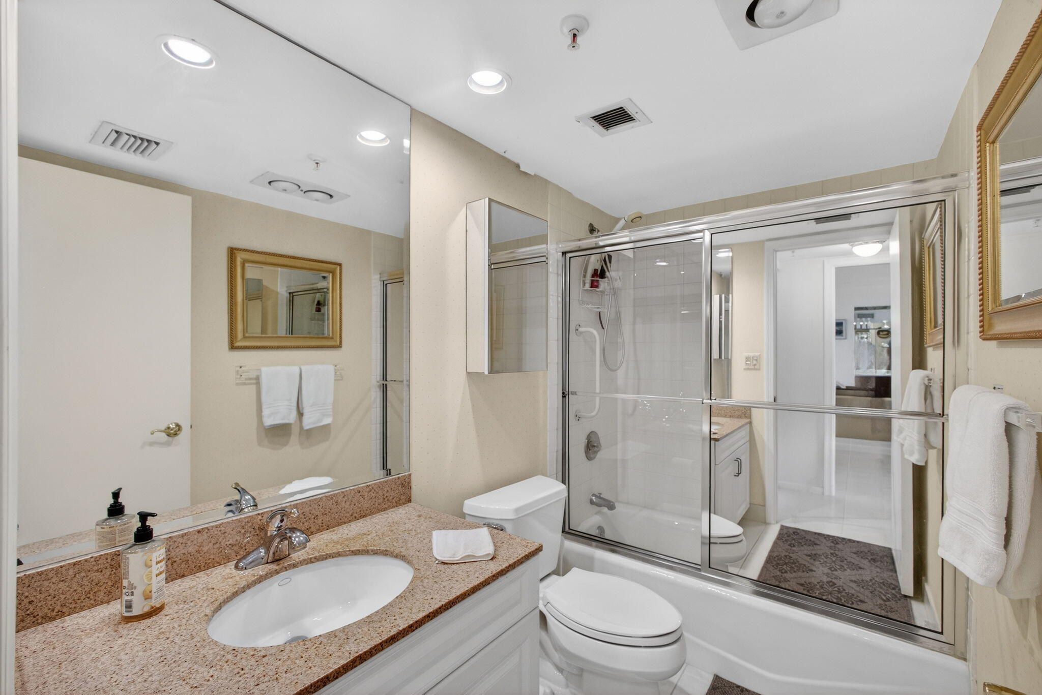 HALCYON OF PALM BEACH - Residential