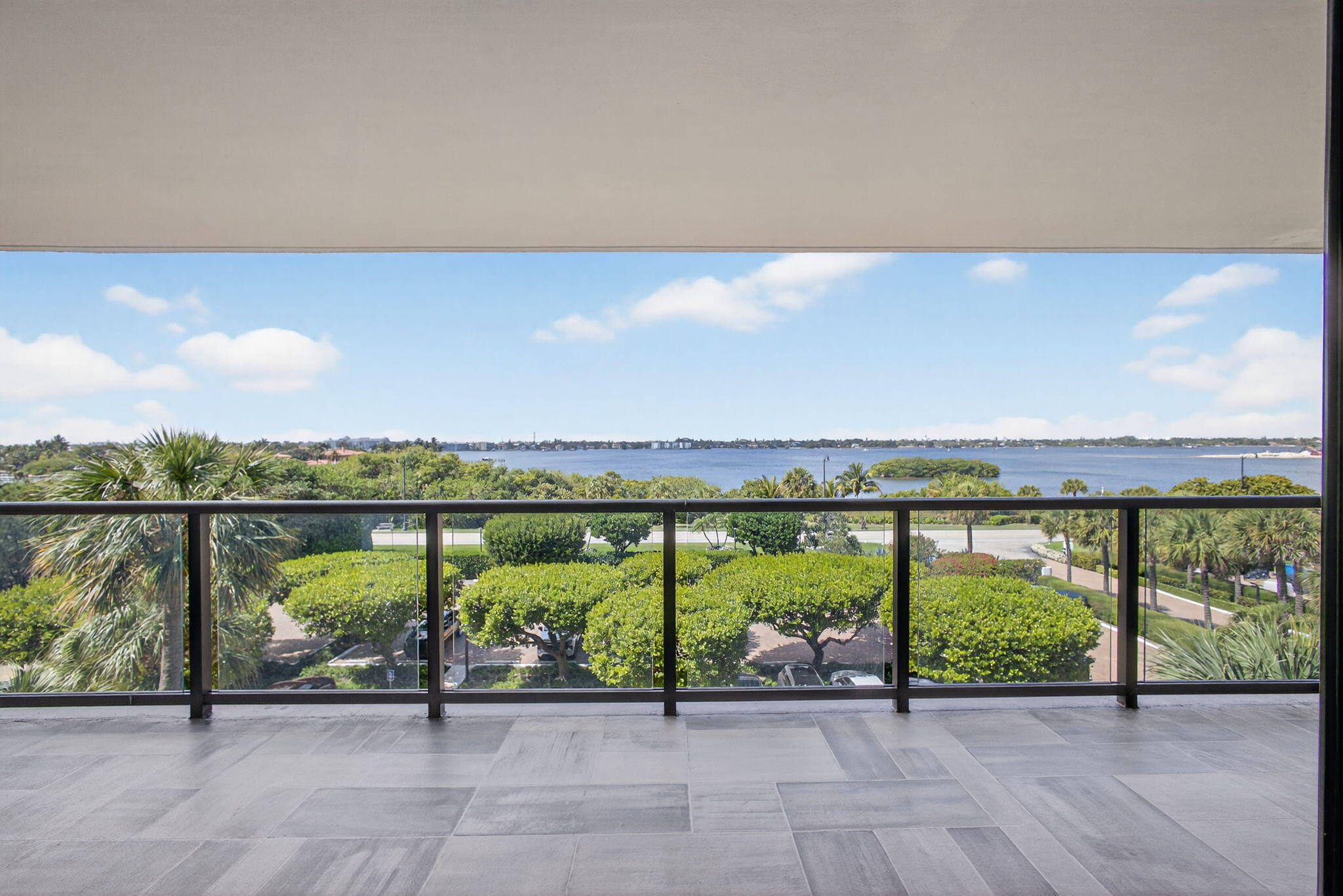 HALCYON OF PALM BEACH - Residential