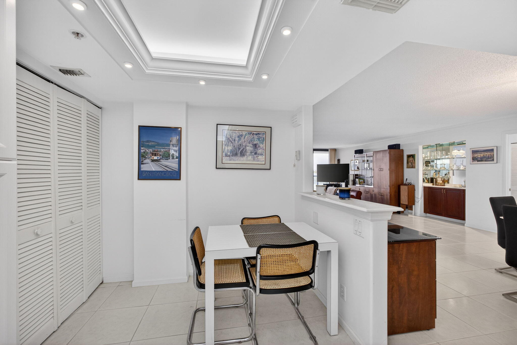 HALCYON OF PALM BEACH - Residential