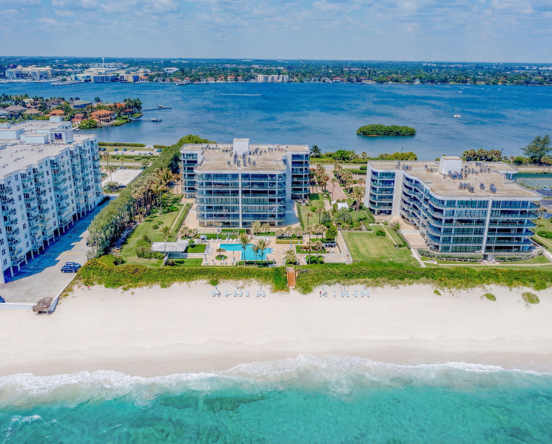 HALCYON OF PALM BEACH - Residential