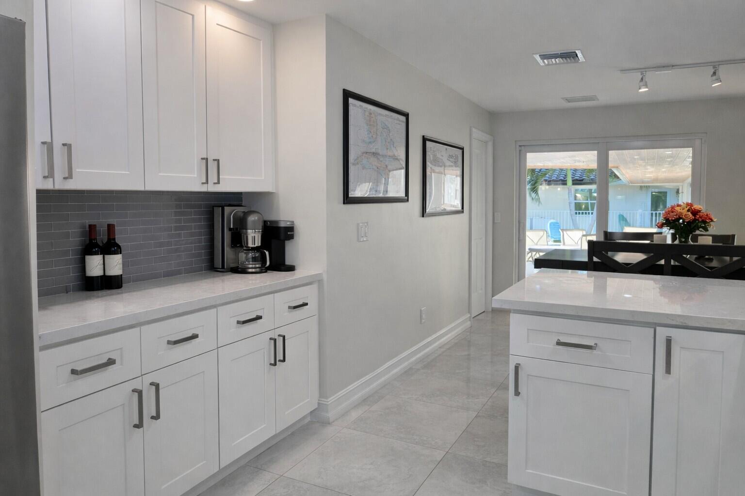 VENETIAN ISLES 2ND SEC - Residential