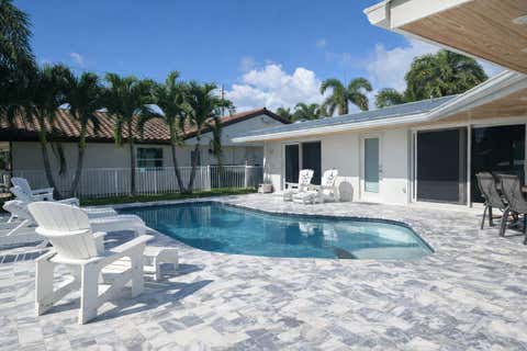Tiny photo for 3910 NE 26th Avenue, Lighthouse Point, FL 33064 (MLS # B26017400)