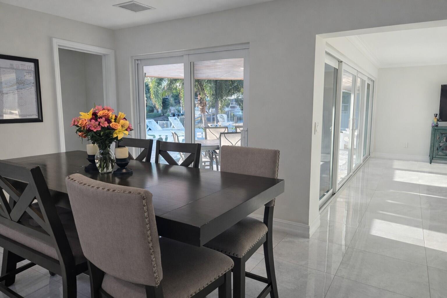 VENETIAN ISLES 2ND SEC - Residential