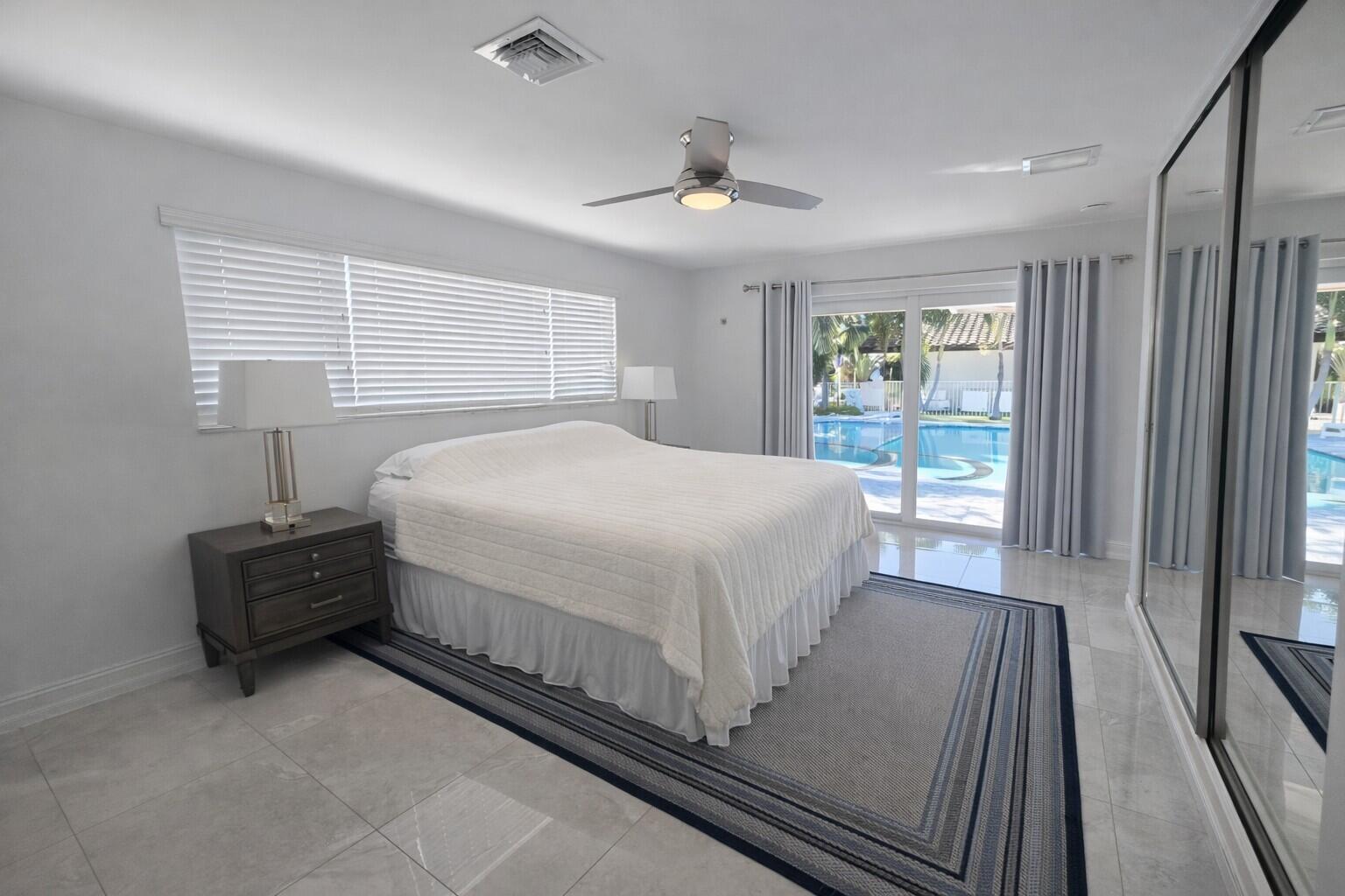 VENETIAN ISLES 2ND SEC - Residential