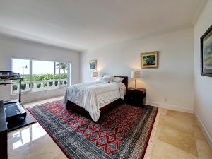 THREE HUNDRED SOUTH OCEAN - Residential