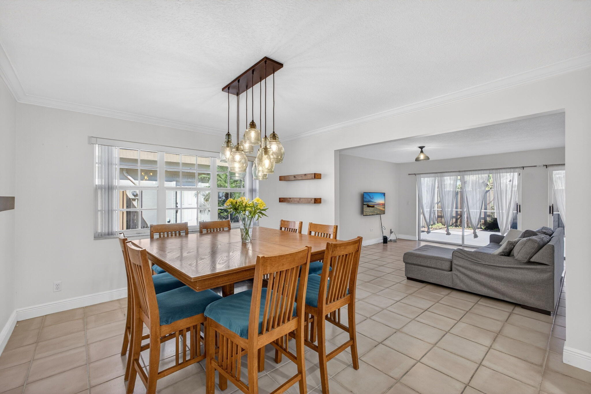 WINCHESTER COURT - Residential