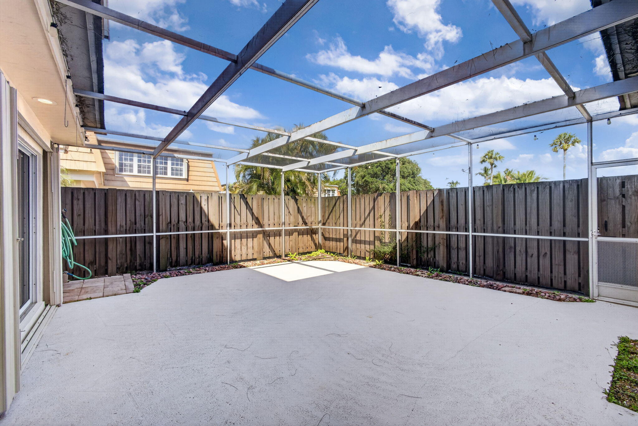 WINCHESTER COURT - Residential