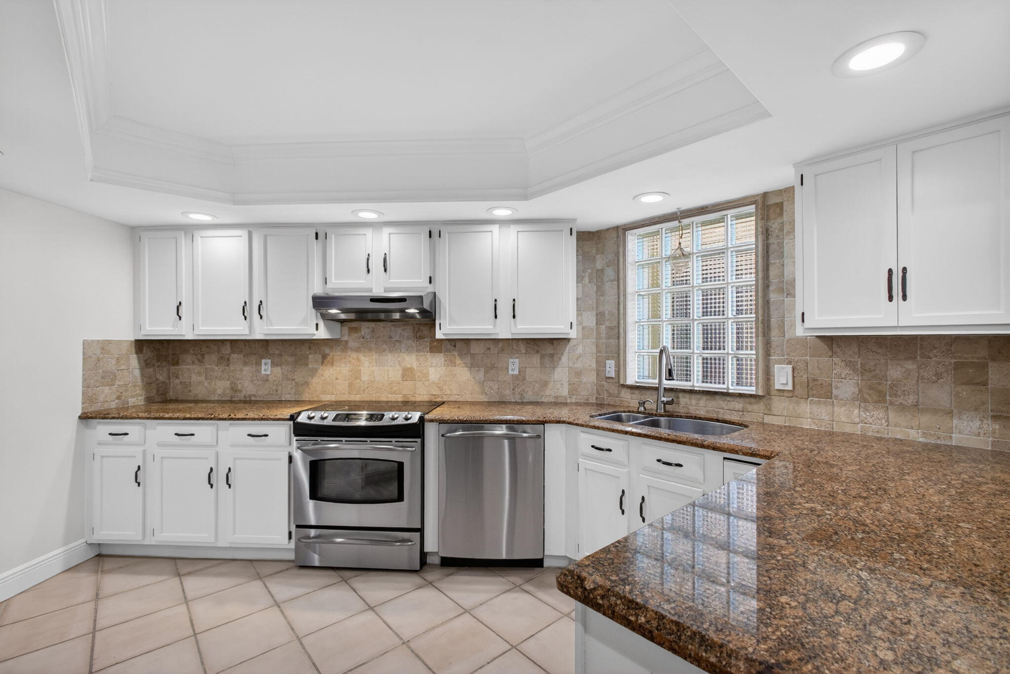 WINCHESTER COURT - Residential