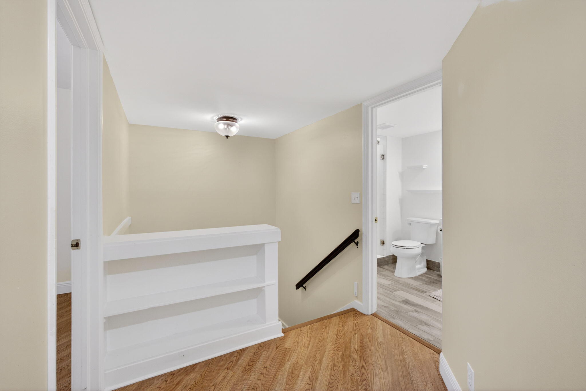 WINCHESTER COURT - Residential