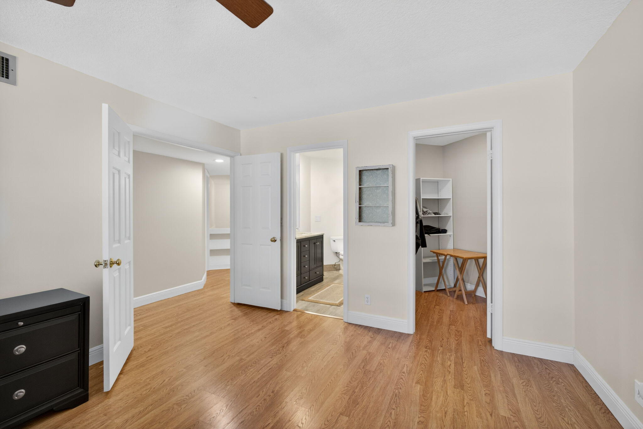 WINCHESTER COURT - Residential