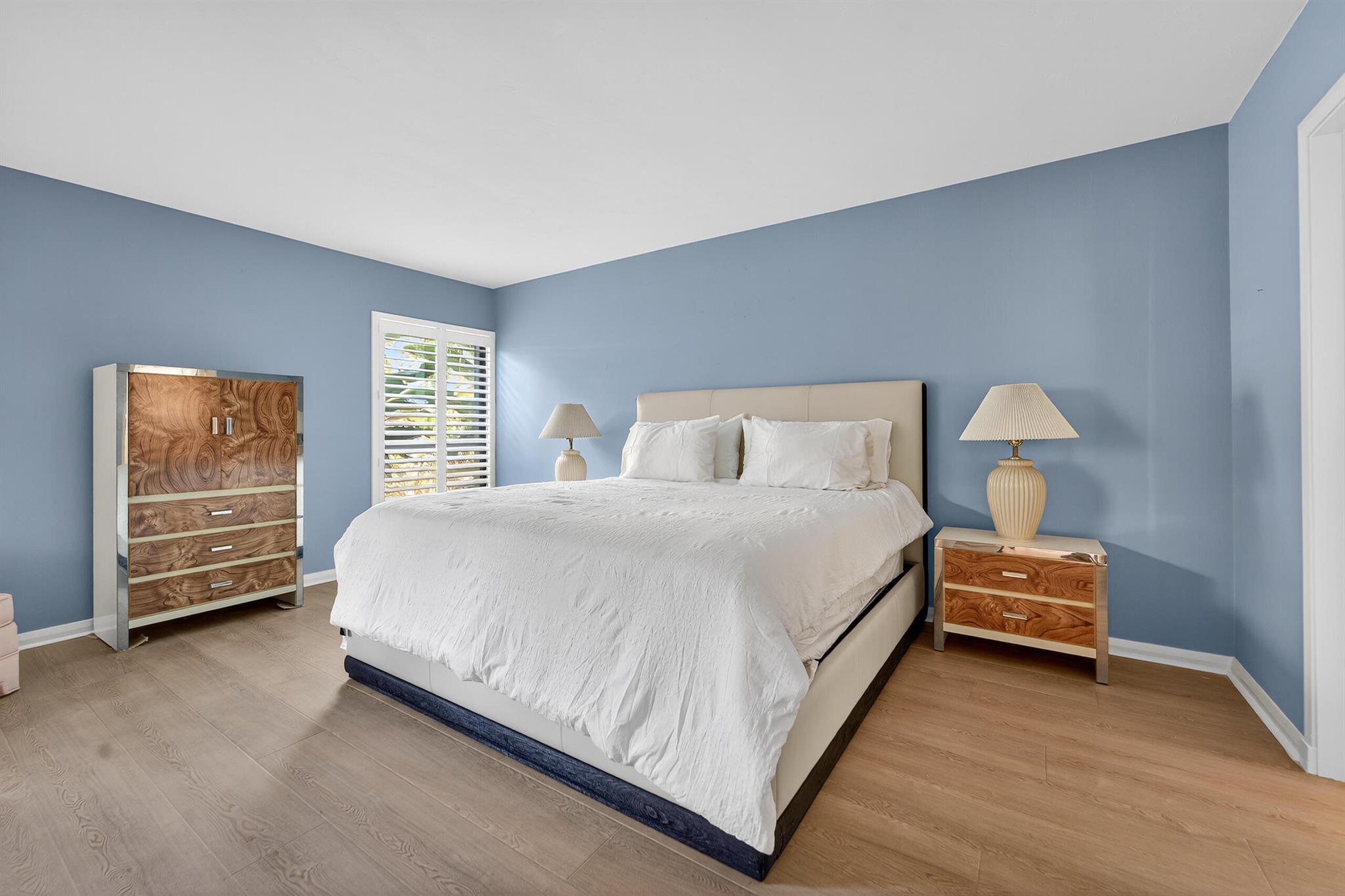 TURTLE CREEK APARTMENT BU - Residential Lease