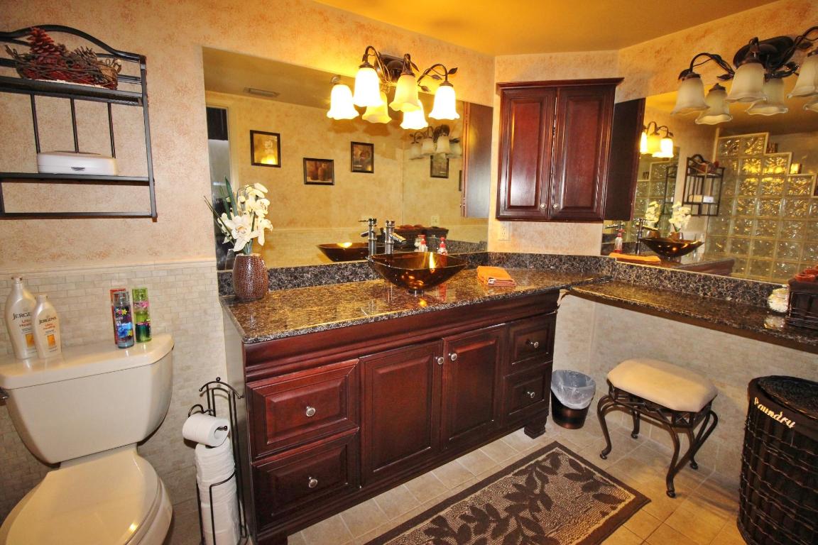 BOCA GARDENS - Residential