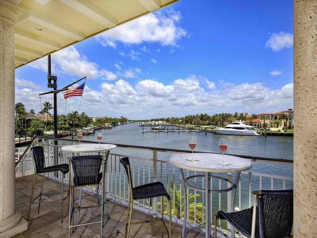 SAILFISH POINT - Residential