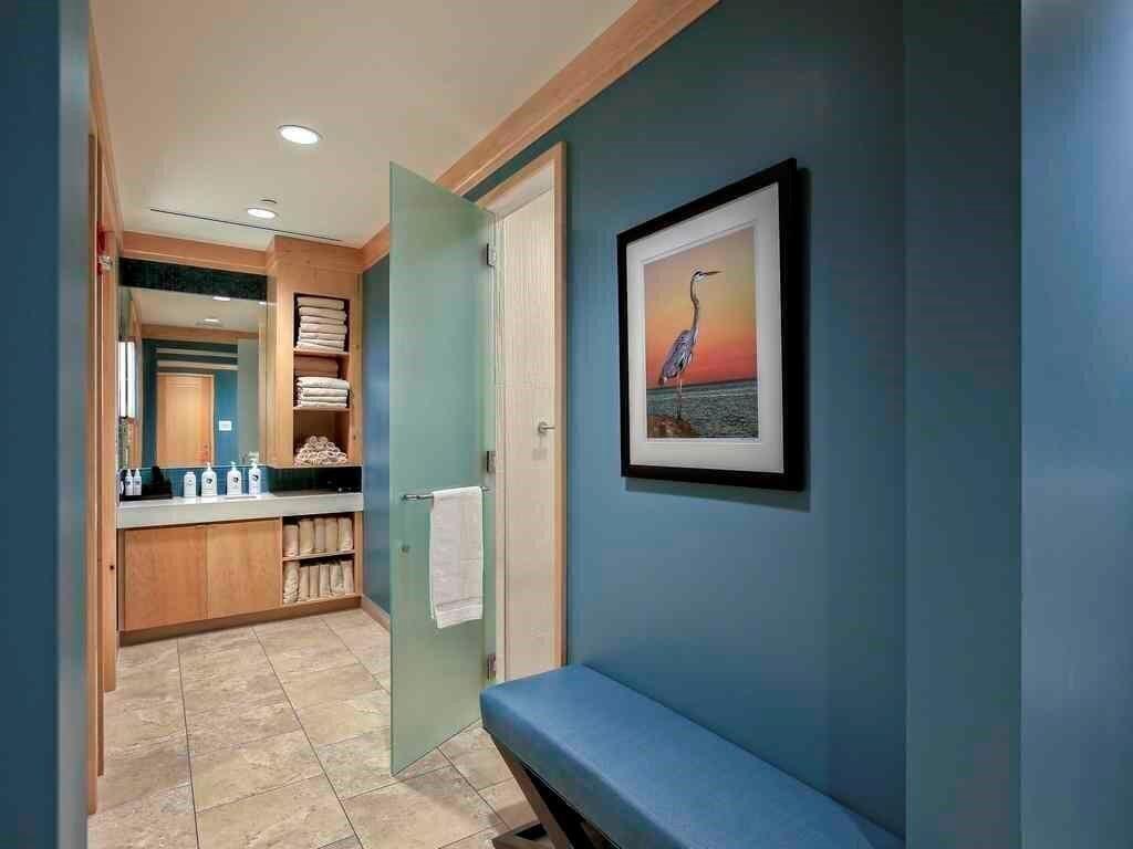 SAILFISH POINT - Residential