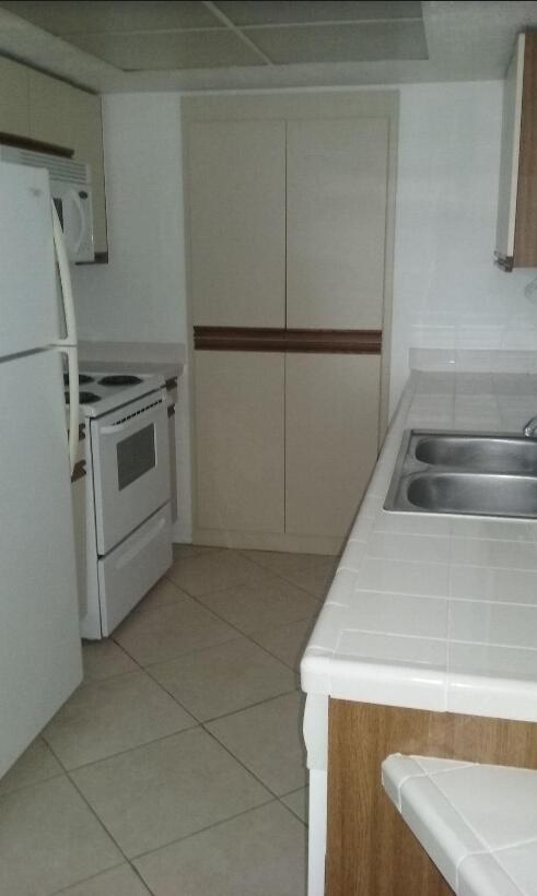 THE VILLAGE OF STUART CONDO - Residential