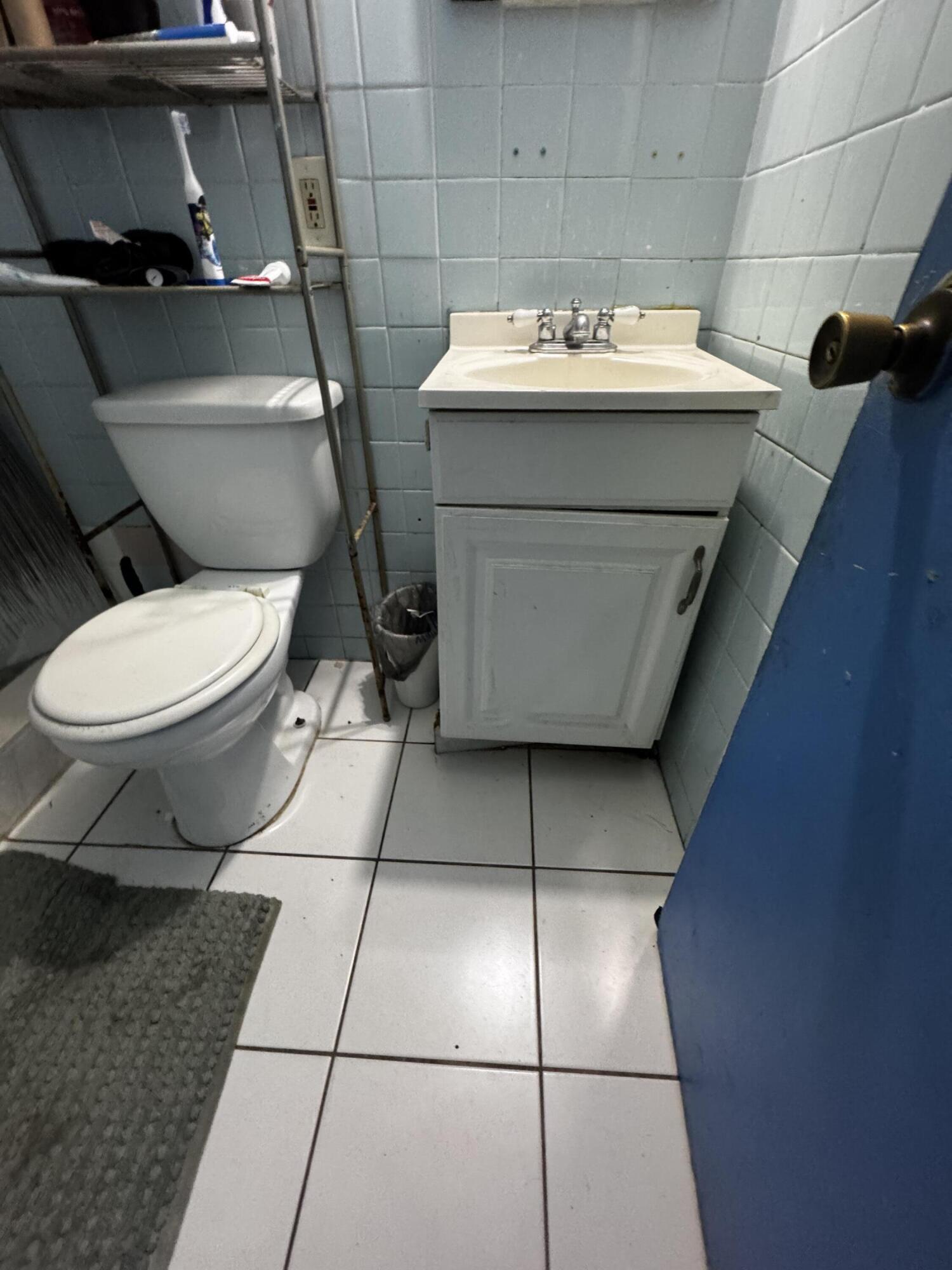 HUNTERS MANOR REV PLAT OF POR - Residential