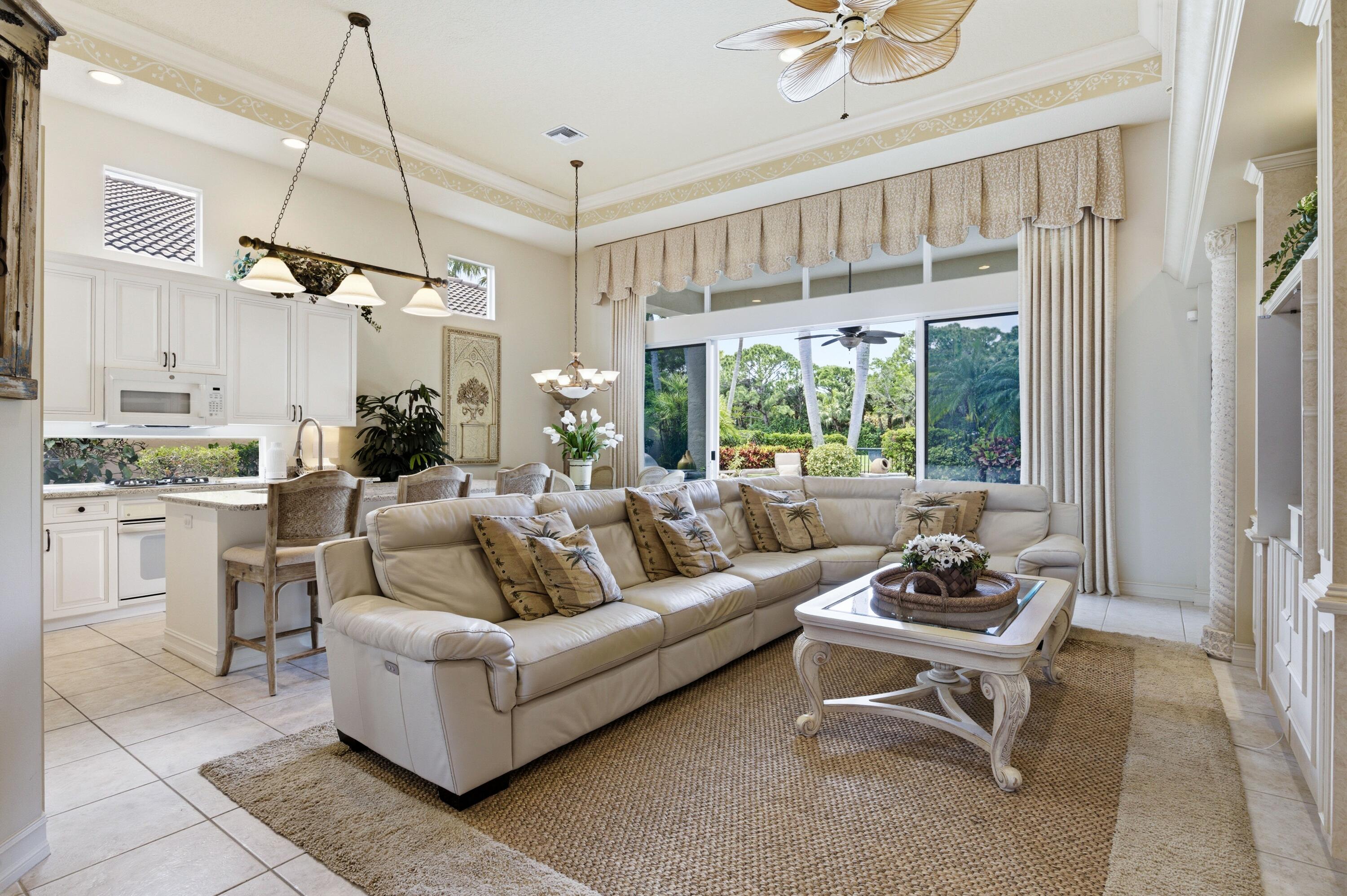 BALLENISLES LAGUNA - Residential