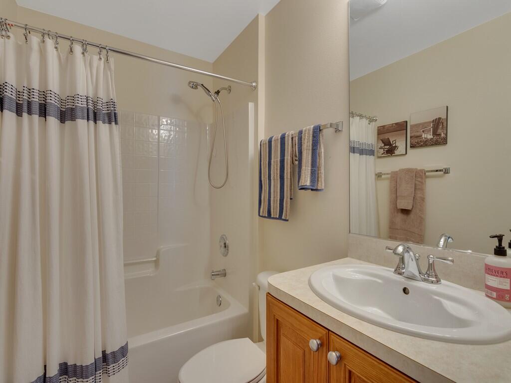 WATERFORD LAKES PHASE I S - Residential