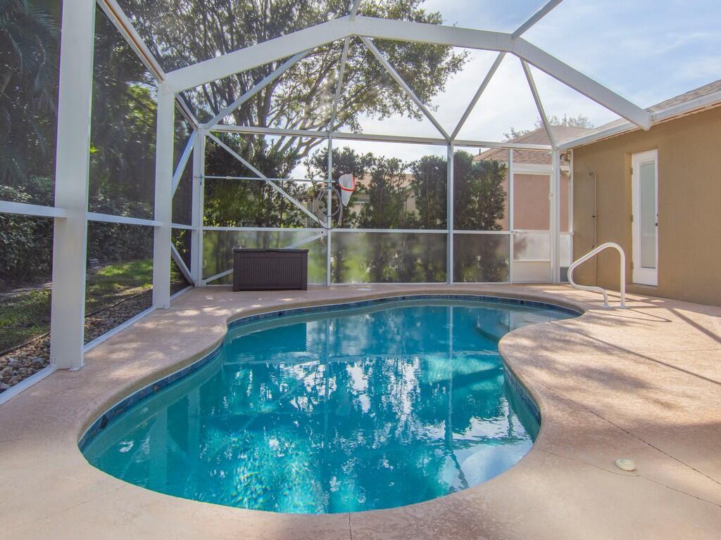 WATERFORD LAKES PHASE I S - Residential