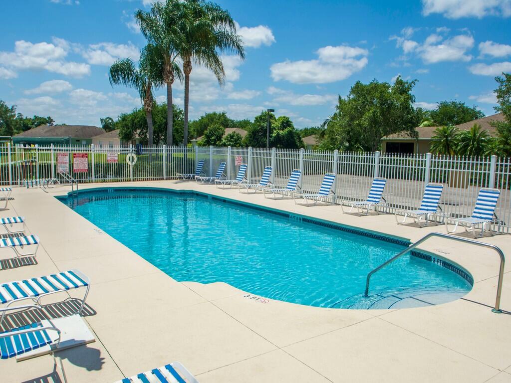 WATERFORD LAKES PHASE I S - Residential