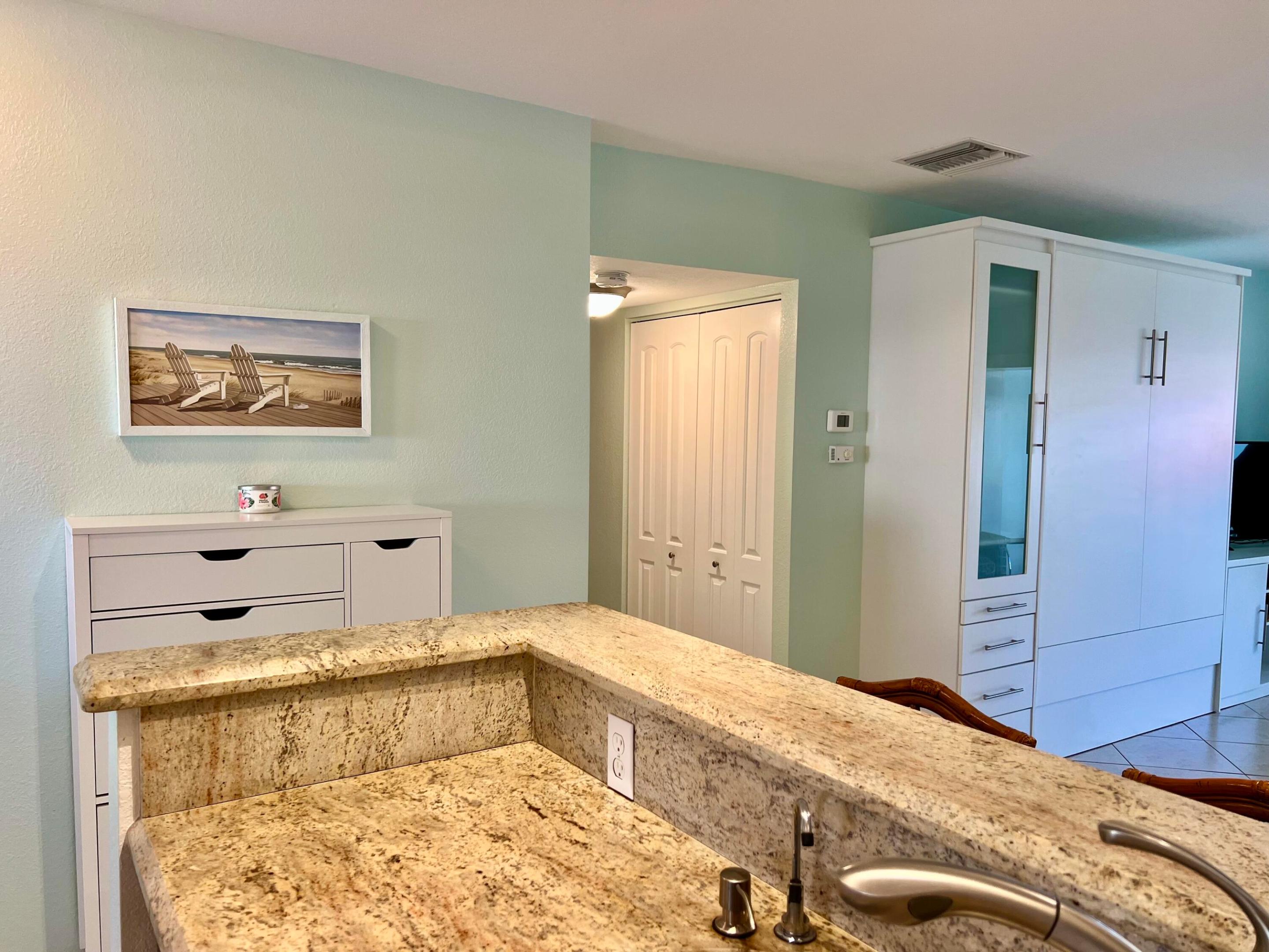 NARCISSUS GARDENS CONDO - Residential