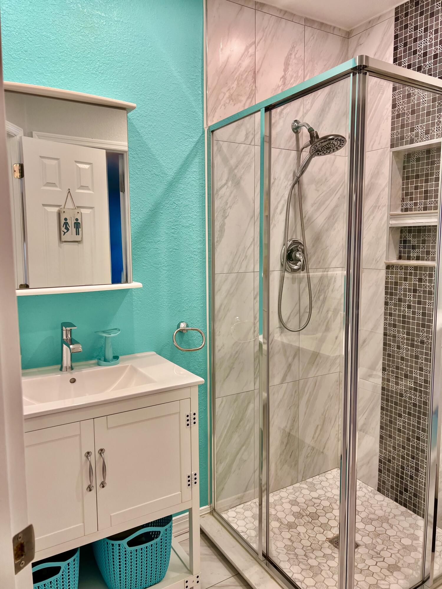 NARCISSUS GARDENS CONDO - Residential