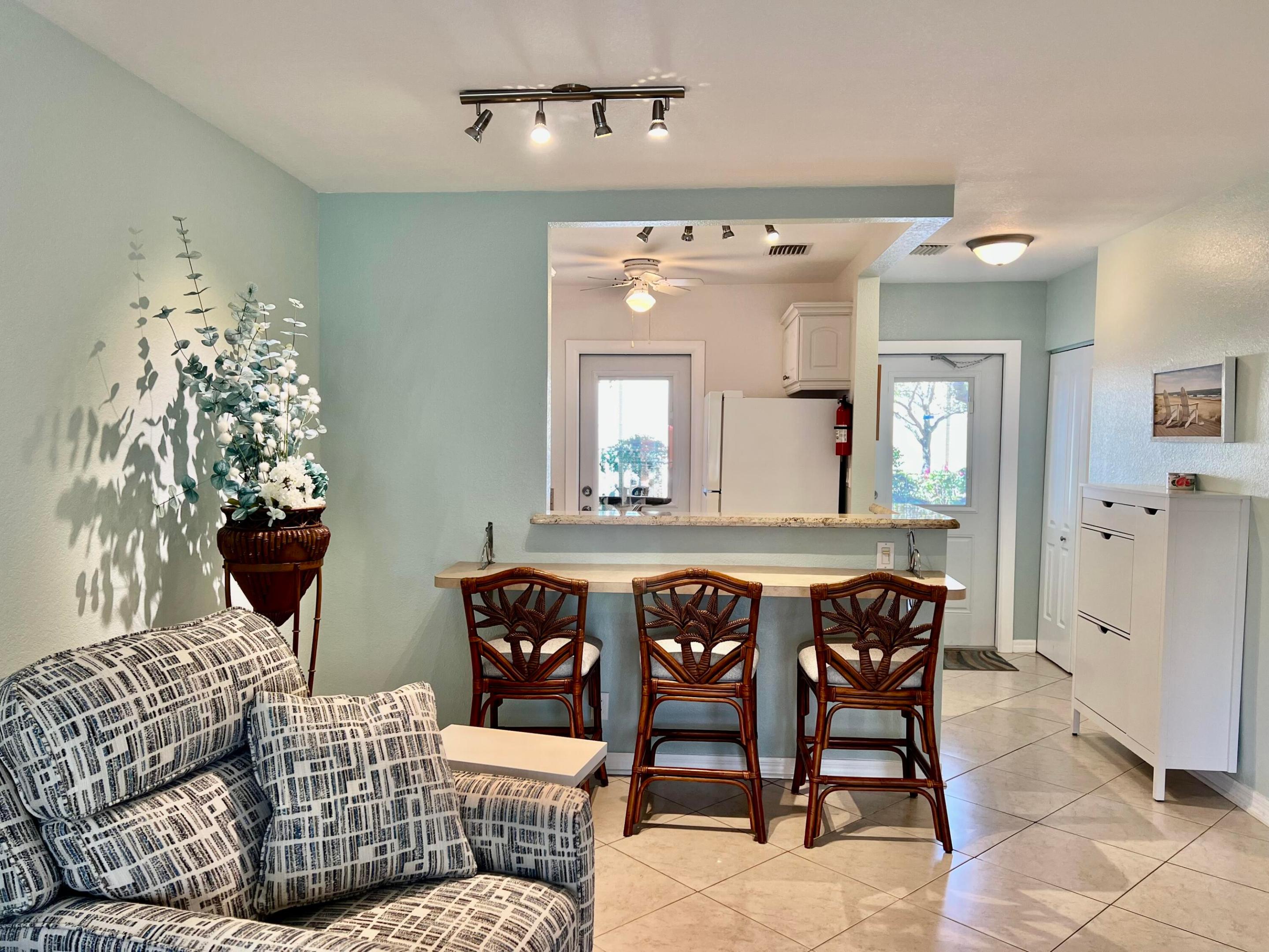 NARCISSUS GARDENS CONDO - Residential