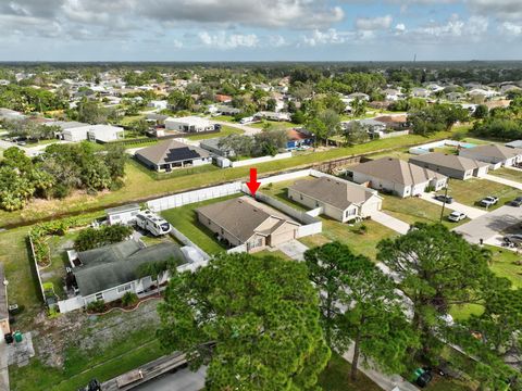 A home in Port St Lucie