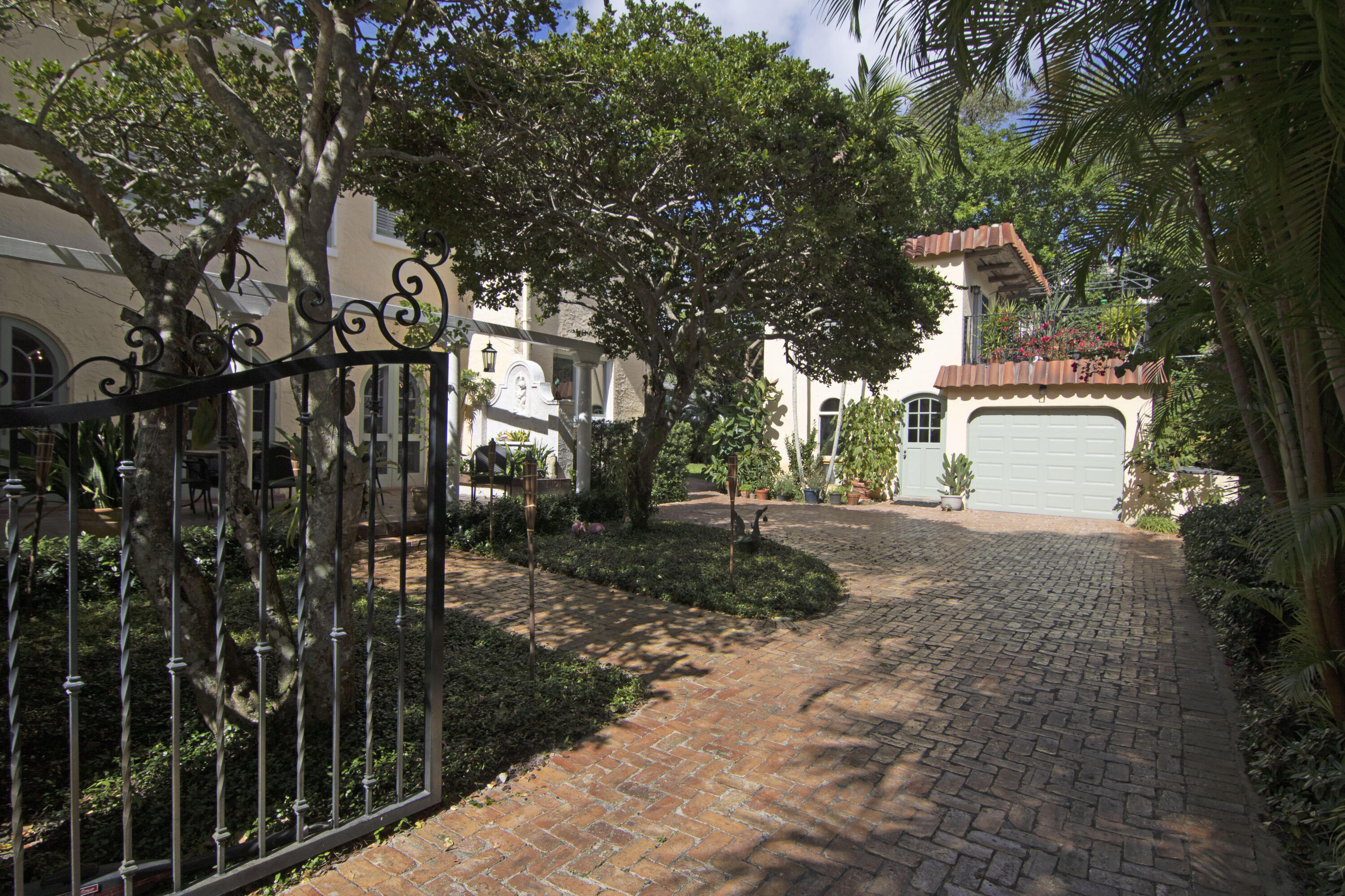 EL CID - Residential