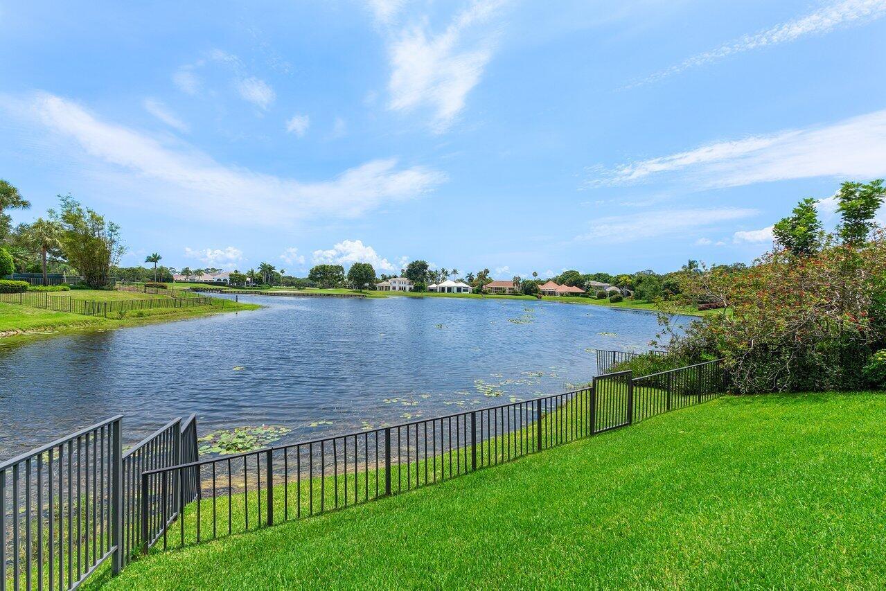 FRENCHMANS CREEK - Residential