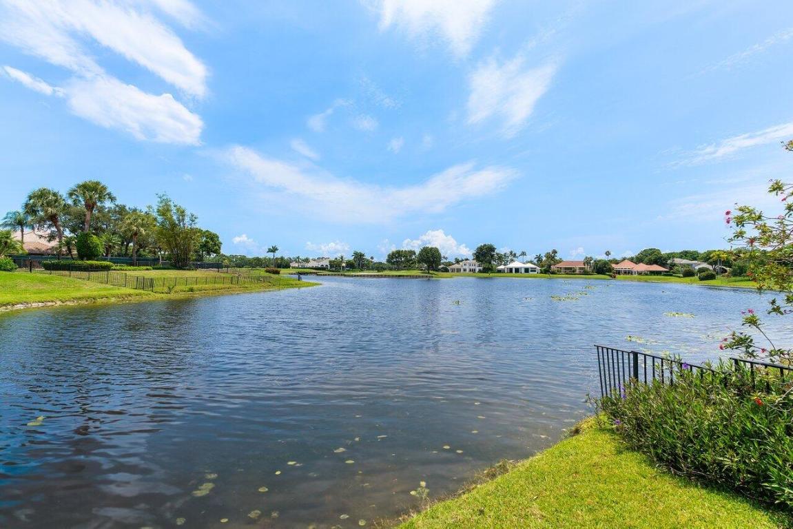 FRENCHMANS CREEK - Residential