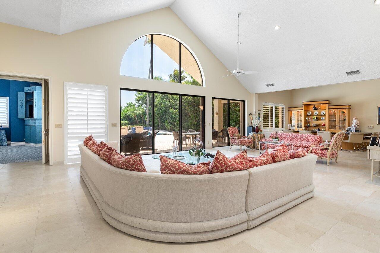 FRENCHMANS CREEK - Residential