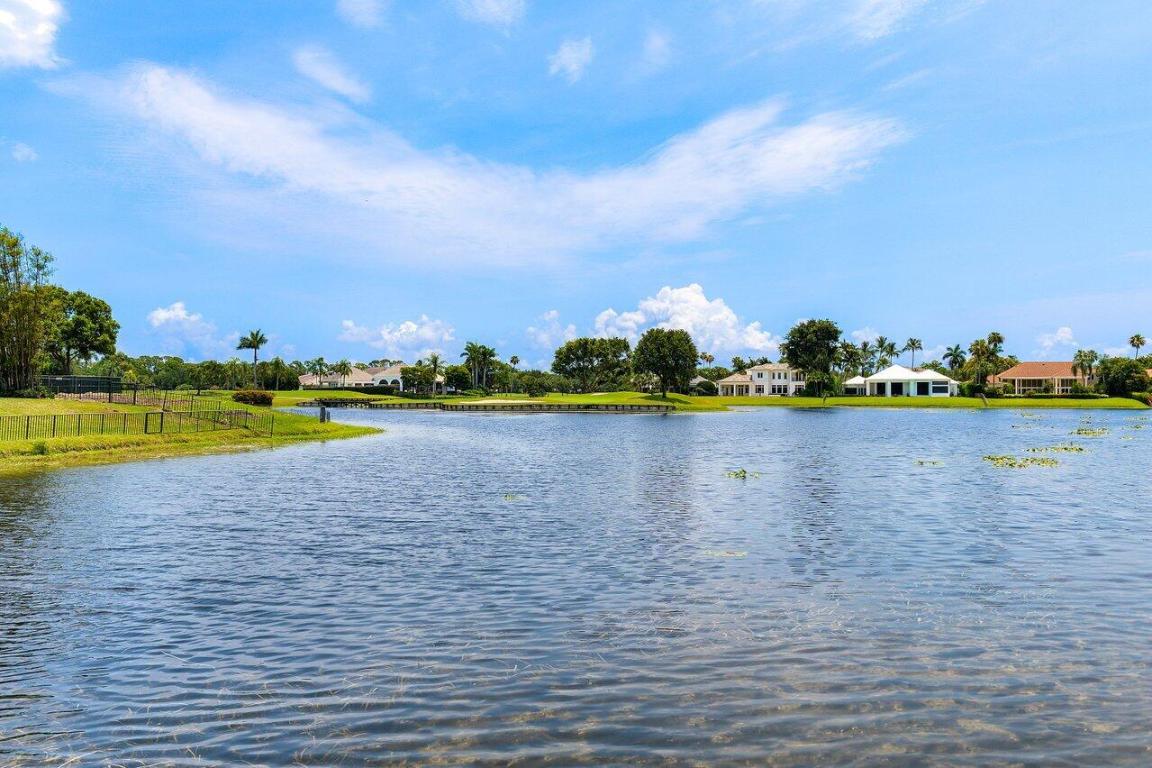 FRENCHMANS CREEK - Residential