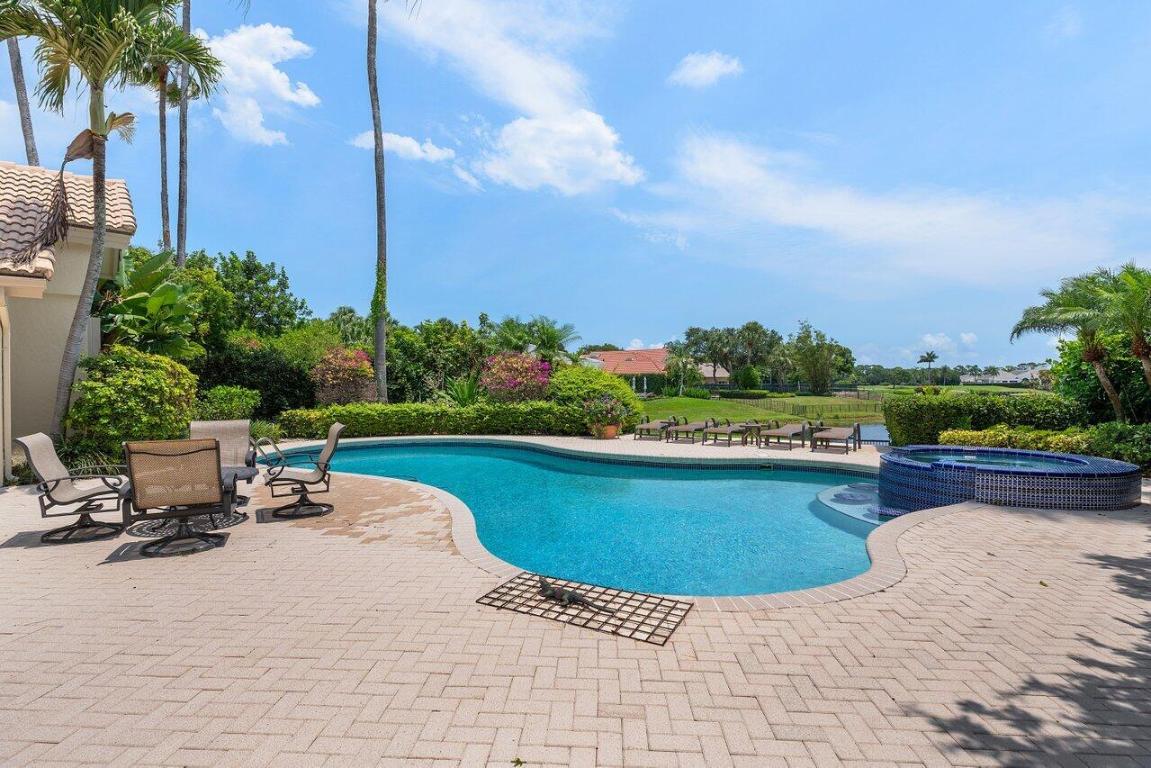 FRENCHMANS CREEK - Residential