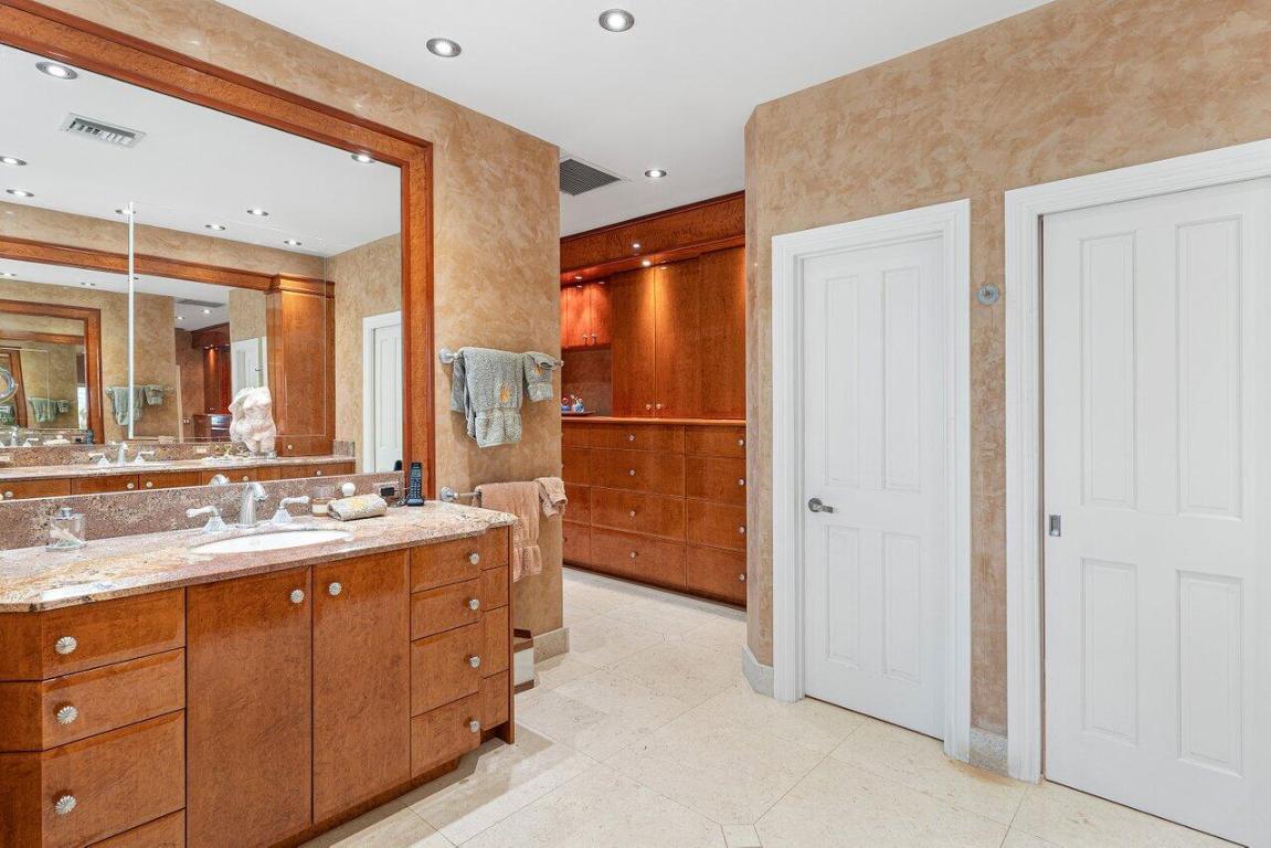 FRENCHMANS CREEK - Residential