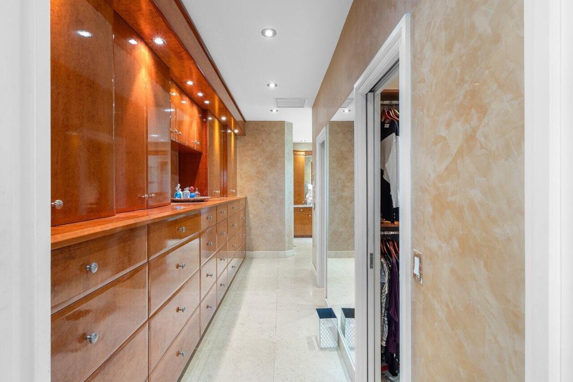 FRENCHMANS CREEK - Residential