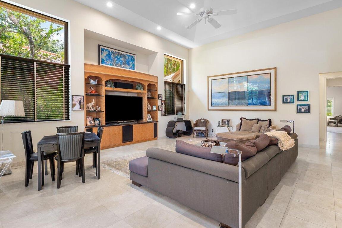 FRENCHMANS CREEK - Residential