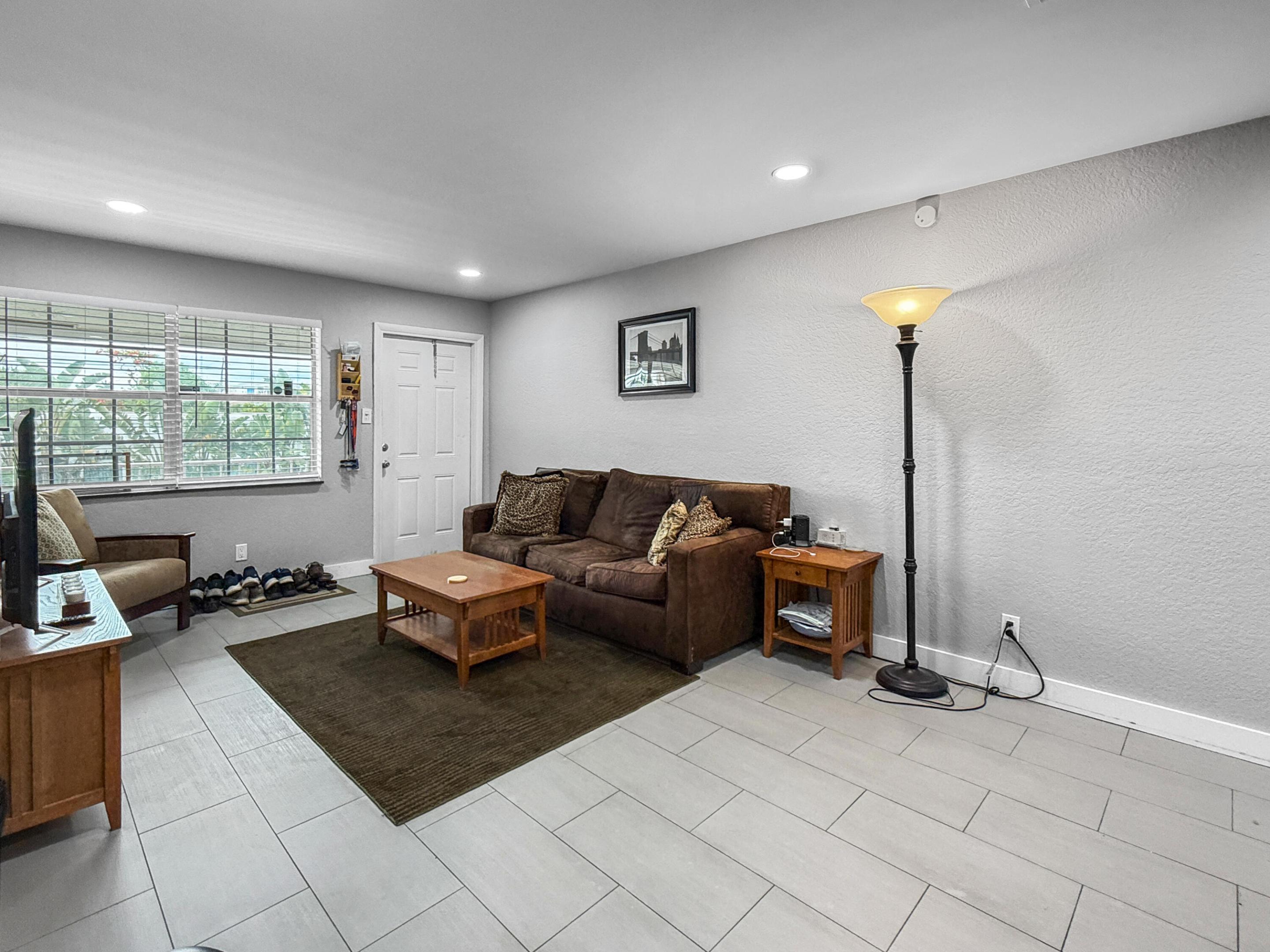 2607 NE 8th Avenue #58