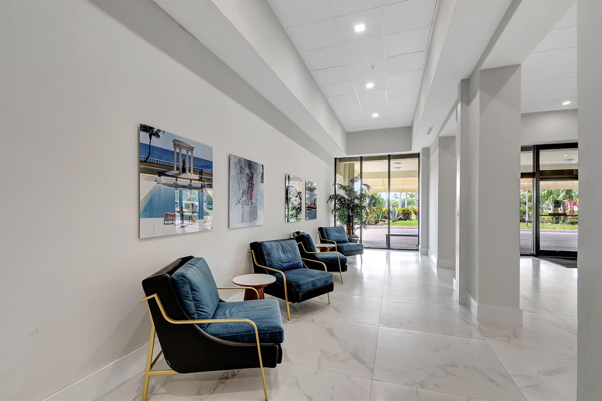 CONSULATE CONDO - Residential
