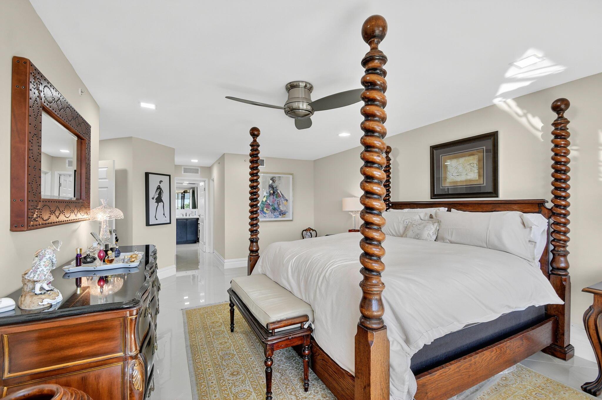 CONSULATE CONDO - Residential