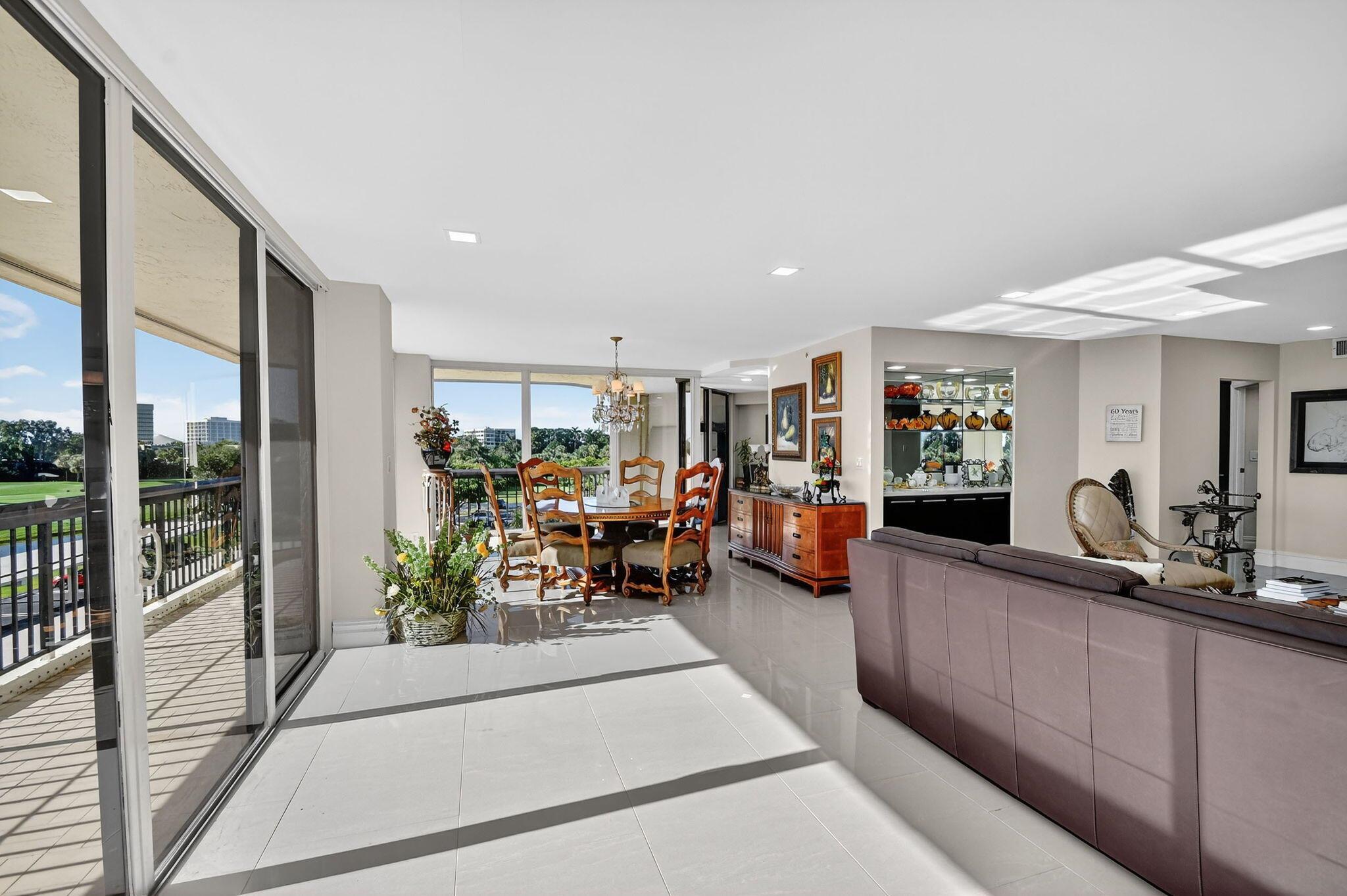 CONSULATE CONDO - Residential